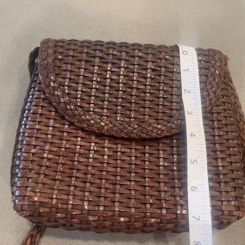 CEN- Woven Crossbody Bag in Brown - Picture 5 of 6